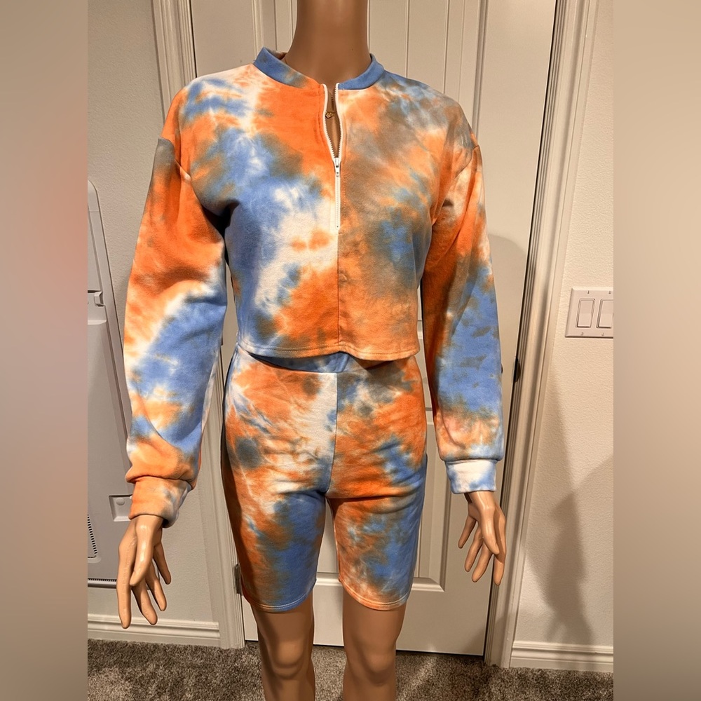 FashionNova short tie dye short set